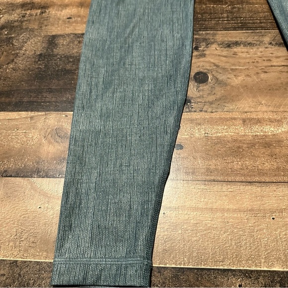 Lululemon Wunder Under Pant - Picture 3 of 6